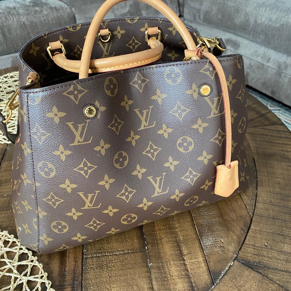 Louis Vuitton Montaigne MM